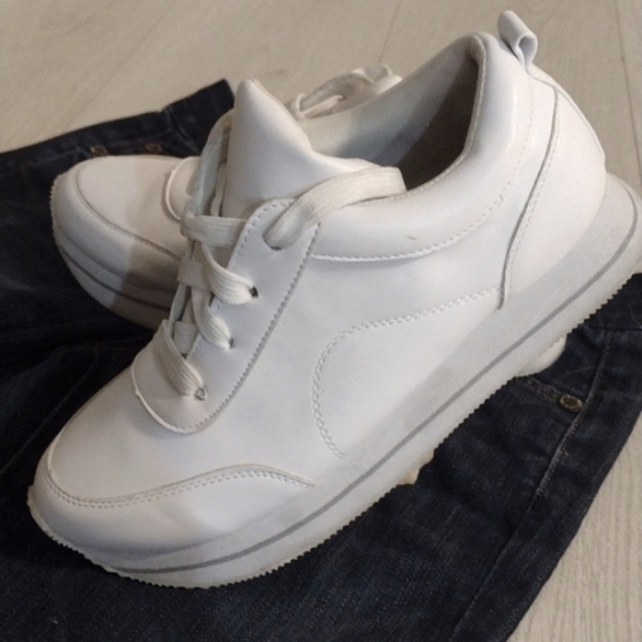 "Retro Inspired" All White Sneakers!! - Picture 5 of 5